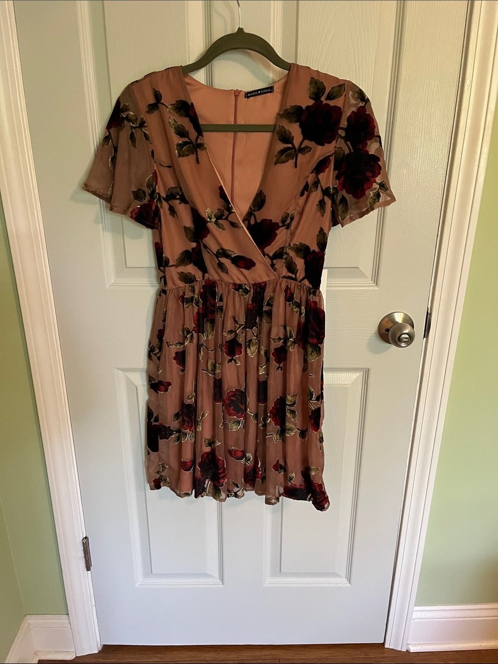 Floral Mauve Pink Mini Wrap Dress with V-Neck